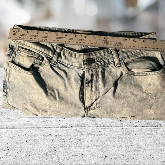 ** UNIQ by. LITZ Rocker Distressed Wide Leg Jeans - Picture 12 of 14